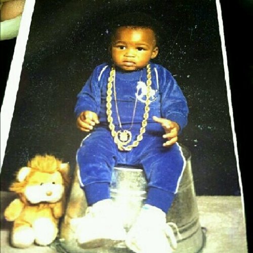 OWB(Ohh Wee Baby ENT)                    
hard working proud father             

ACTIONS SPEAK LOUDER THAN WORDS 

#TeamOohWeeBaby 

#ATMboys