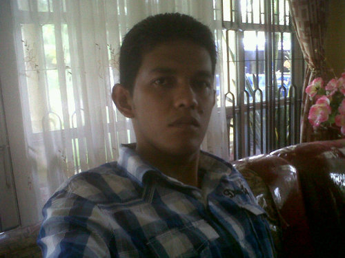 JunaidiAzharnis's profile picture. Perlahan Tapi Pasti