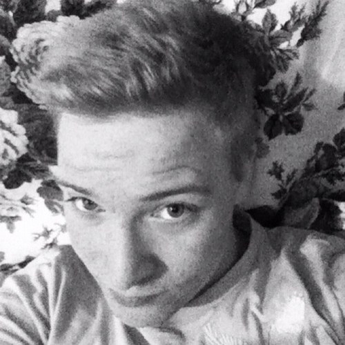 im 17 :)! im dutch :D! follow me on instagram dutchbass :)!