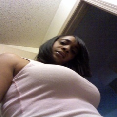 huxtabletozqu's profile picture. A busy mum, passionate o help & inspire women in biz to grow through networking education and personal support.  Love to laugh, live life, and drink wine!