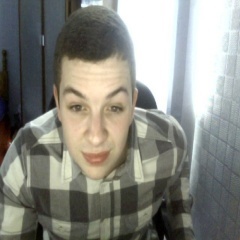 boneslvel's profile picture. Não me siga! Estou perida.