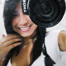 Amar é ter o céu e querer só uma estrela.*