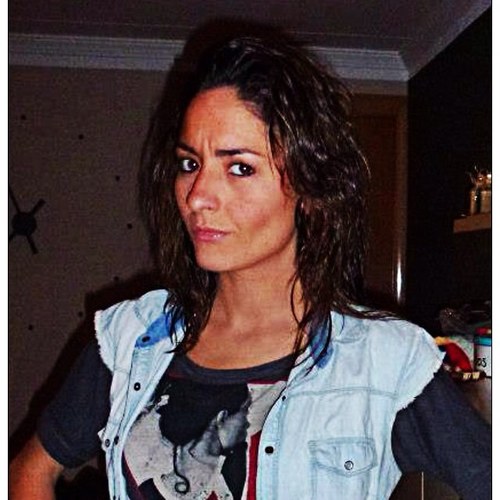 martita_san's profile picture. Sonríe, es lo segundo mejor que puedes hacer con tus labios.