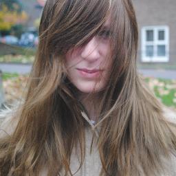 17 years, chocoholic, music, gaming, play guitar & love drawing. Last.fm: MeGusta-