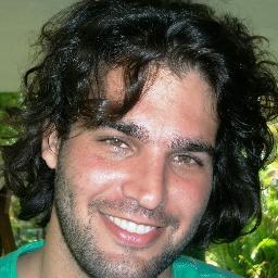 Cubano de pura cepa. De Patria o Muerte venceremos. Hijo, padre y esposo; orgulloso de su familia. Ingeniero en Ciencias Informáticas y arduo trabajador. 🇨🇺