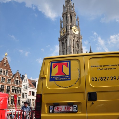 Voor lekker vlees, goedkope vlees-, barbecue- en charcuteriepakketten moet je bij ons zijn. We verzorgen ook al uw tuinfeesten met of zonder dienst.