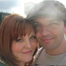 linzinapier's profile picture. Artist and Illustrator,Mummy and Wife.