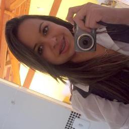 Eu não me importo com o que os outros pensαm sobre o que eu fαço, mαs eu me importo muito com o que eu penso sobre o que eu fαço. Isso é cαrάter.