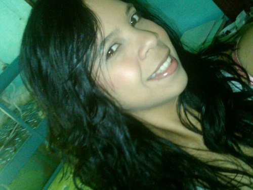 annyli_ovalles's profile picture. 20 años estudio comunicación social soy sencilla ,humilde tierna ,caprichosa, sincera, con un toque de locura x supuesto amo a mi familia,amigos y a mi loquito