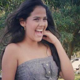 sister but it seems my mother, I love you so much my angel, because we have the same signs, and his father is my father, ok? love you. / @lalipqsim