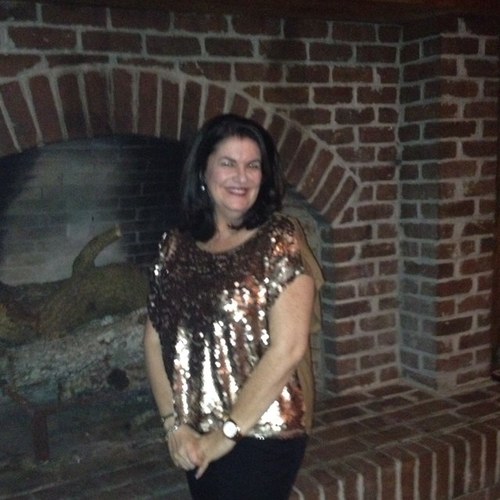 FlomPaula's profile picture. 