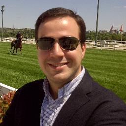 Español, católico, liberal y taurino. Ingeniero Informático y ADE. Orgulloso padre enamorado de mis hijos y mi preciosa mujer. Saboreo cada segundo de la vida