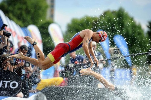 Primer twitter con frases motivadoras de nuestro deporte EL TRIATLÓN. Desde el 11/12/12. Enviarnos vuestras frases a: triatmotivacion@gmail.com