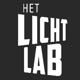 Wij maken lampen voor designliefhebbers. We ontwerpen en produceren in Nederland. Dutch design dus!