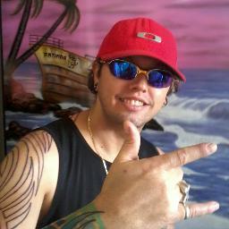 o melhor presente Deus me deu,a vida me encinou lutar pelo que é meu.