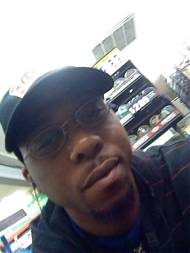 very laid bak....very social.............#teamWrkFlow #teamceltics #teamfollowback #teamGemini #teamTGbg