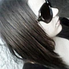 ~».Sou α αlєgяiα dє quєм αмα ..A tяistєzα dє queм odєiα ..E α ocupαçαo dє quєм iиvєjα.!
#)~'