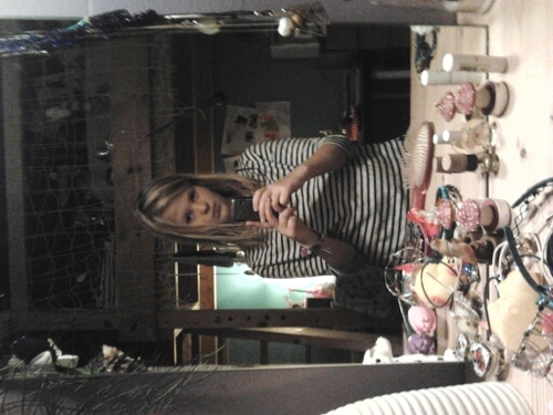 Meisje 2000 // Abff`je @elliebellievm en @xpeacesabienx// IloveU xx