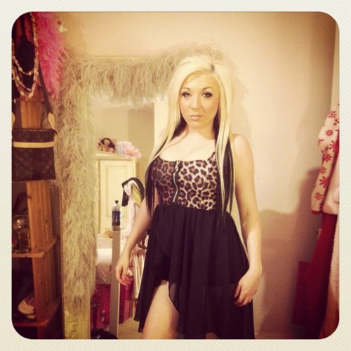 Blonde Hair-Tattoos' 19. Bourne Lincs. Ima Do Me So You Go Do You  ;)