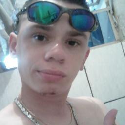 Sou da equipe http://t.co/w1olaLrywX 
- @QZLFENIX , #MSN : Dimenor.malcriado@Hot ...  ! fÉ eN Deus ! s2