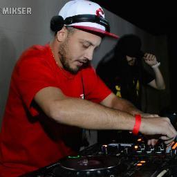 jamezbongg's profile picture. Basscatz:
http://t.co/WwyGLpT6
http://t.co/w9MVIxXq