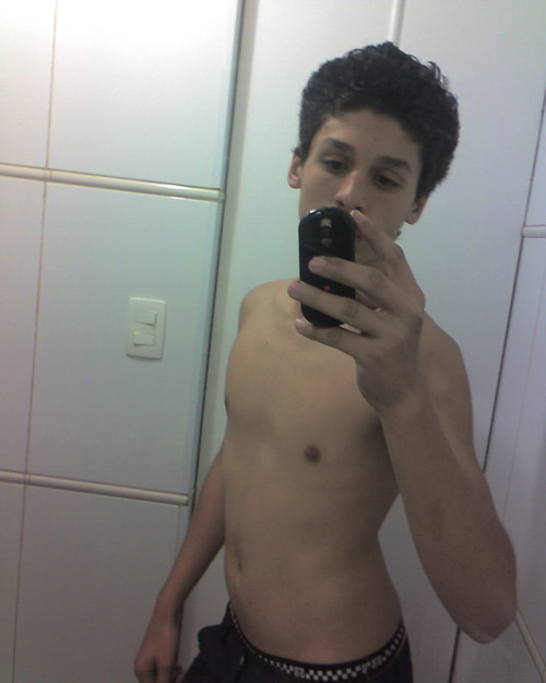 lazarosantiago's profile picture. 