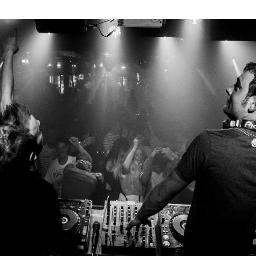 Snatch&Grab are a Dj duo from North Yorkshire Producing House/Electro/Progressive music
For bookings or remix work contact
snatchandgrabofficial@live.com