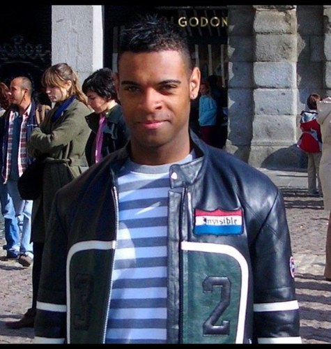 Dinot73's profile picture. 