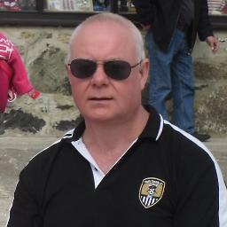 Serious tea drinker. Looking for that Stairway To Heaven....
Notts County fan. 

http://t.co/dn9F3Wf6