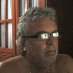 sou franco, odeio cascata, opinião sem saber , e enteder o ssunto. ADORO MÚSICA! CANTAR , COMPOR.

SOU TERREIVEL E MARAVILHOS! QUASE SAGRADO VIU!!!