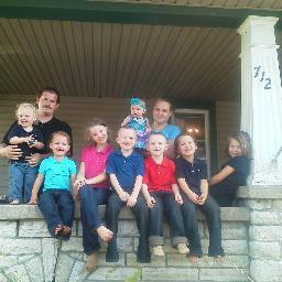 Stay at Mama to 9 little monkeys! Writer and Dreamer caught up in the pursuit of happiness.