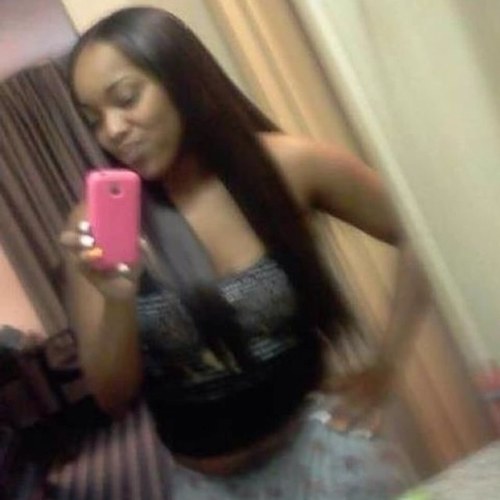 Names Nakia im a cool person to get to know love meeting new ppl @teamkillinem @teambeyondsexy @ilovebeingme @ilovelife http://t.co/fpliMwFY