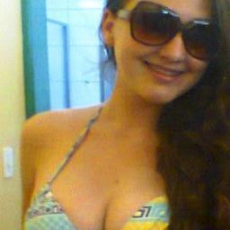 Twitter só para amigos e para os verdadeiros amantes da zueira™. Não sigo fakes (só em raros casos). 17, Gaúcha e Colorada até a morte.