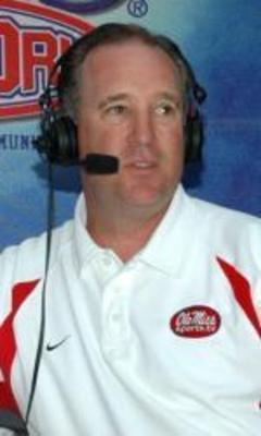 The Rebs are driving & I swear there's only one man to beat. Give it to Enricky-tikki tavi for the TOUCHDOWN! Bro Wallace is my 'he-Bro'.