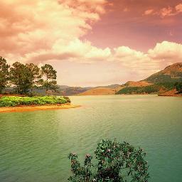 Bac Thang Long Travel & Tour was establish in 2002. for 10 years, my company have made many tours for thousands of customers.