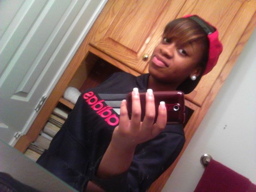 marietoms_'s profile picture. January 30,Aquarius,single(: follow me tho