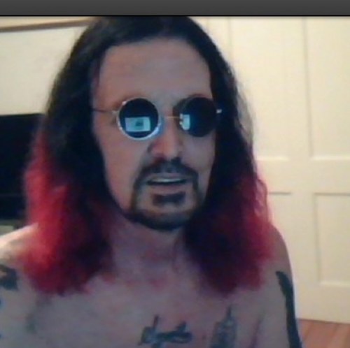 real live hate flakes fakes and bitches who try to make  themself something they r not