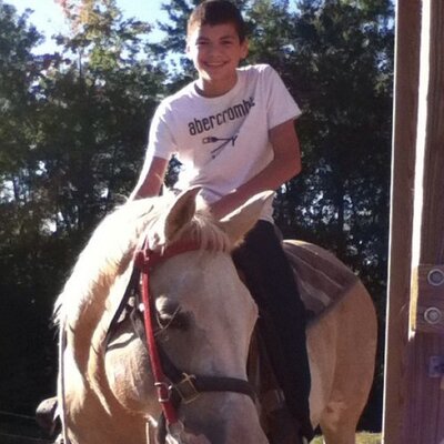 Profile Picture of Brandon (@BrandoUnderhill) on Twitter