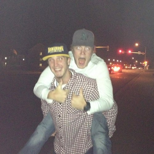 joeylove15's profile picture. 