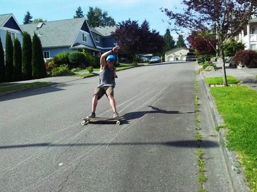 Ayo, I be slayin tree and stayin free yo..