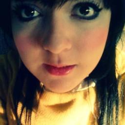 ! ;D Amigablee! a veces penosiitaa! ;)