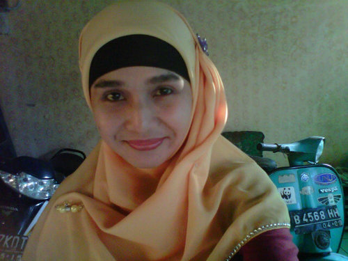 Baik..ramah..setia..