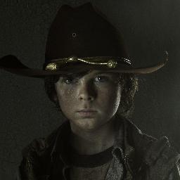 Linda, nega, e sedutora, fã de TWD e NERDS.