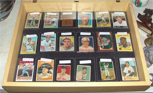 Long-time collector, trader, & seller of sportscards.