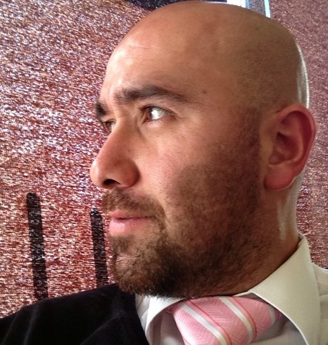 Aperera_'s profile picture. 