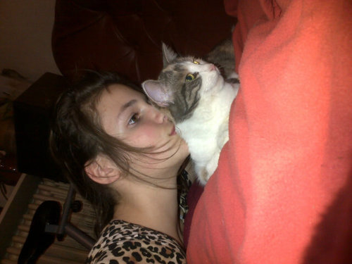 Kangourou21's profile picture. Je tiens a dire aux personnes qui ne comprennent pas mon nom que c'est le nom de mon chat :)