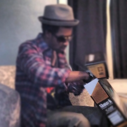 An extraordinary guy, living in a ordinary world, wit regular people!