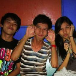 haii , im simple and CUTE hehe :)
.
.
.
.
.
FOLLOW me guyz !