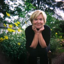 connielohuis's profile picture. journalist en tekstschrijver en eigenaar van Strakblauw.nl communicatie; platformmanager https://t.co/0j0XYgTde8 tot januari 2017. Copywriter