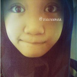 ma name is zureena ,, juz call eyna ,,, i love purple , i love superman , n i love u ,, when the person it's u ..
✫ FOLLOW ME ✫